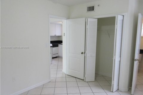 Appartement à louer à Miami, Floride: 1 chambre, 46.45 m2 № 1989688 - photo 11