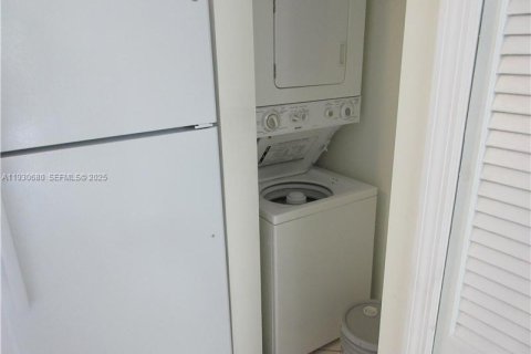 Appartement à louer à Miami, Floride: 1 chambre, 46.45 m2 № 1989688 - photo 5