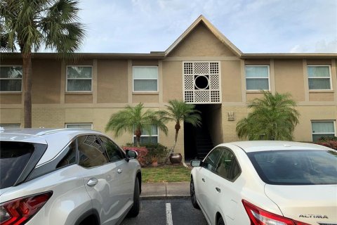Condominio en alquiler en Orlando, Florida, 2 dormitorios, 84.08 m2 № 1810116 - foto 1