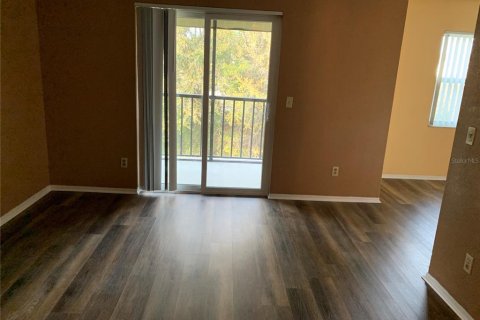 Condominio en alquiler en Orlando, Florida, 2 dormitorios, 84.08 m2 № 1810116 - foto 4