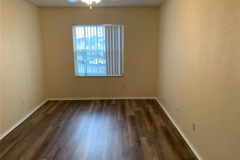 Condominio en alquiler en Orlando, Florida, 2 dormitorios, 84.08 m2 № 1810116 - foto 9