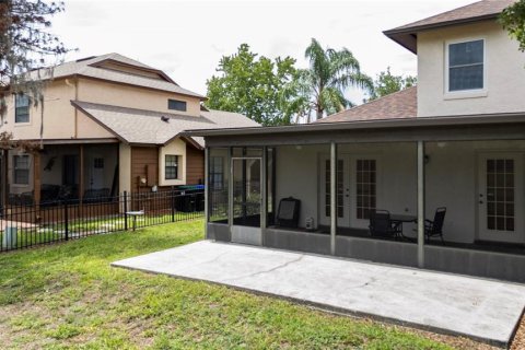 Duplex à vendre à Orlando, Floride: 3 chambres, 144.46 m2 № 2100116 - photo 28