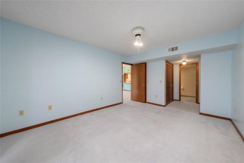 Duplex à vendre à Orlando, Floride: 3 chambres, 144.46 m2 № 2100116 - photo 17