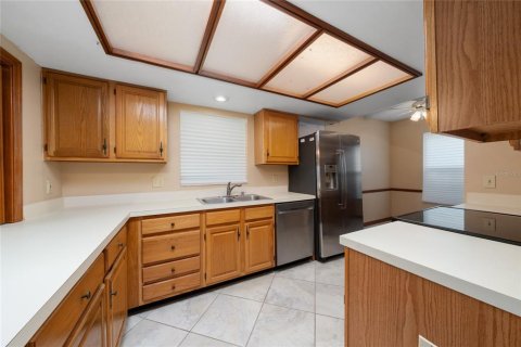 Duplex à vendre à Orlando, Floride: 3 chambres, 144.46 m2 № 2100116 - photo 12
