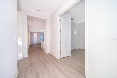 Villa ou maison à louer à Orlando, Floride: 4 chambres, 257.15 m2 № 2416372 - photo 16