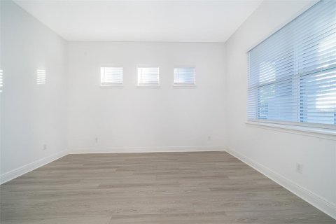 Villa ou maison à louer à Orlando, Floride: 4 chambres, 257.15 m2 № 2416372 - photo 22