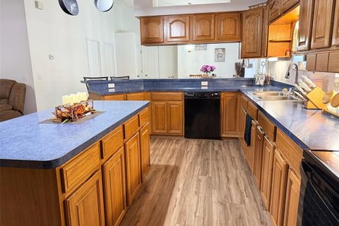House in Webster, Florida 3 bedrooms, 187.85 sq.m. № 1676054 - photo 4
