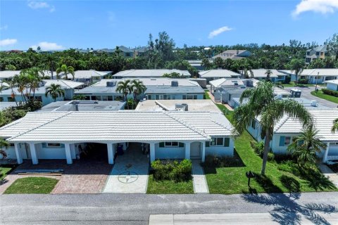 Villa ou maison à vendre à Longboat Key, Floride: 2 chambres, 132.57 m2 № 1902375 - photo 1