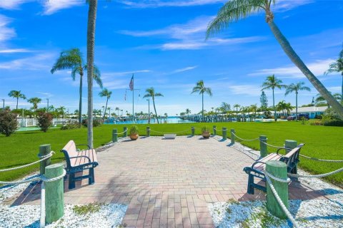 Villa ou maison à vendre à Longboat Key, Floride: 2 chambres, 132.57 m2 № 1902375 - photo 21