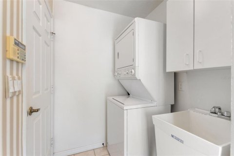 House in Davenport, Florida 2 bedrooms, 143.26 sq.m. № 1909932 - photo 17