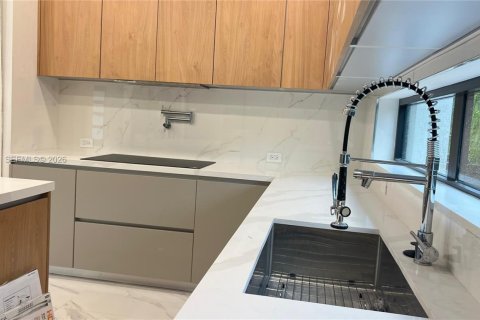 Villa ou maison à vendre à Fort Lauderdale, Floride: 5 chambres, 328.87 m2 № 2011252 - photo 21