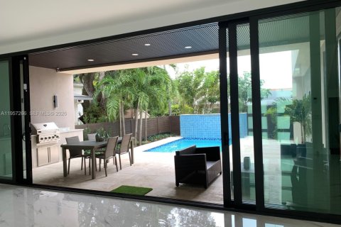 Villa ou maison à vendre à Fort Lauderdale, Floride: 5 chambres, 328.87 m2 № 2011252 - photo 10