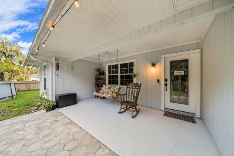 House in Vero Beach, Florida 3 bedrooms, 148.64 sq.m. № 2391972 - photo 9