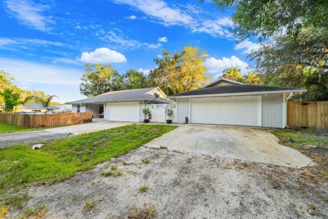 House in Vero Beach, Florida 3 bedrooms, 148.64 sq.m. № 2391972 - photo 4