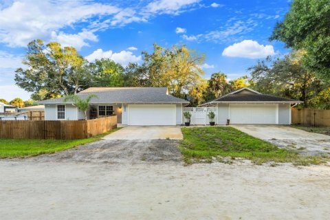 House in Vero Beach, Florida 3 bedrooms, 148.64 sq.m. № 2391972 - photo 2