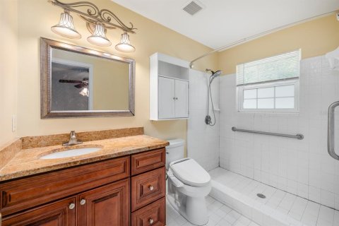 Townhouse in Gainesville, Florida 2 bedrooms, 111.76 sq.m. № 1853702 - photo 15