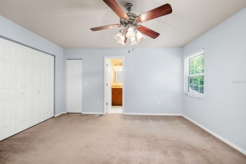 Townhouse in Gainesville, Florida 2 bedrooms, 111.76 sq.m. № 1853702 - photo 14