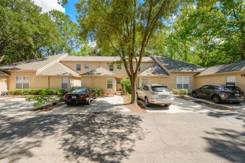 Townhouse in Gainesville, Florida 2 bedrooms, 111.76 sq.m. № 1853702 - photo 2