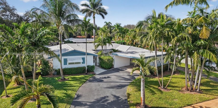 Casa en Plantation, Florida 4 dormitorios, 234.11 m2 № 1986827