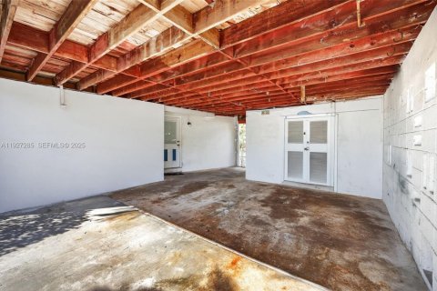 Casa en venta en Plantation, Florida, 4 dormitorios, 234.11 m2 № 1986827 - foto 8