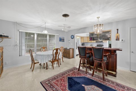 Casa en venta en Plantation, Florida, 4 dormitorios, 234.11 m2 № 1986827 - foto 15