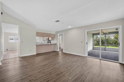 Casa en venta en Palm Coast, Florida, 3 dormitorios, 141.77 m2 № 2291385 - foto 30