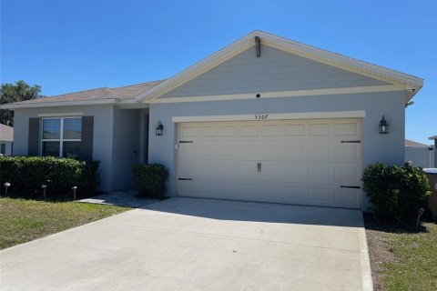 House in Kissimmee, Florida 4 bedrooms, 170.01 sq.m. № 1857683 - photo 1