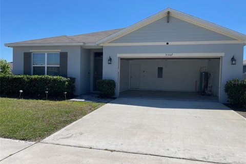 House in Kissimmee, Florida 4 bedrooms, 170.01 sq.m. № 1857683 - photo 2