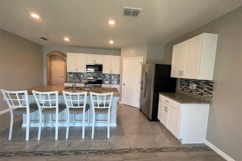 House in Kissimmee, Florida 4 bedrooms, 170.01 sq.m. № 1857683 - photo 8
