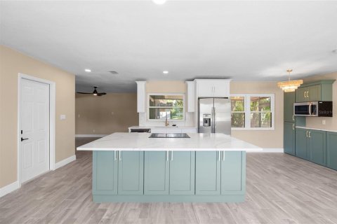 Casa en venta en Saint Petersburg, Florida, 3 dormitorios, 127.55 m2 № 1907823 - foto 10