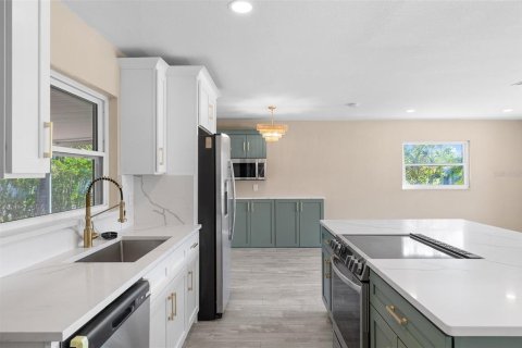 Casa en venta en Saint Petersburg, Florida, 3 dormitorios, 127.55 m2 № 1907823 - foto 12