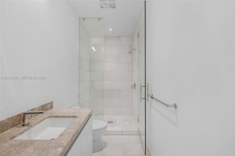 Copropriété à vendre à Miami, Floride: 2 chambres, 109.53 m2 № 2242716 - photo 8