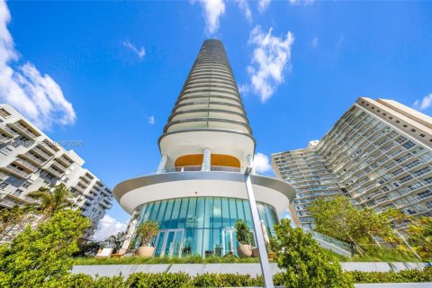 Copropriété à vendre à Miami, Floride: 2 chambres, 109.53 m2 № 2242716 - photo 2