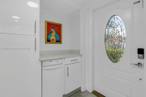 Condo in Sunrise, Florida, 2 bedrooms  № 1945365 - photo 15