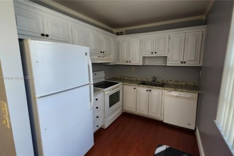 Condo in Delray Beach, Florida, 2 bedrooms  № 1953357 - photo 3