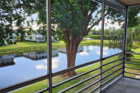 Condo in Delray Beach, Florida, 2 bedrooms  № 1953357 - photo 14