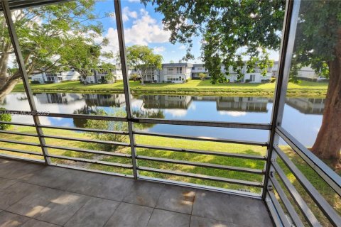 Condo in Delray Beach, Florida, 2 bedrooms  № 1953357 - photo 2
