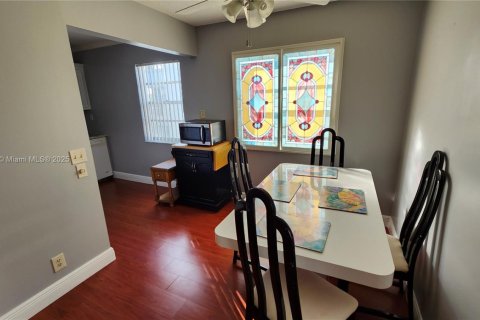 Condo in Delray Beach, Florida, 2 bedrooms  № 1953357 - photo 4