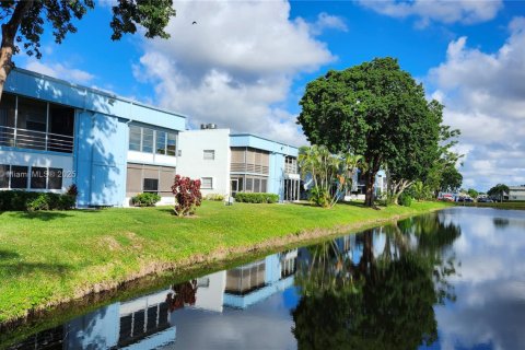 Condo in Delray Beach, Florida, 2 bedrooms  № 1953357 - photo 23