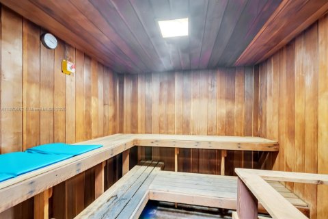 Copropriété à vendre à Hollywood, Floride: 2 chambres, 165.83 m2 № 2018477 - photo 4