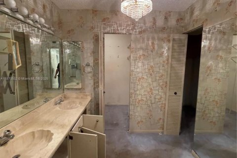 Copropriété à vendre à Hollywood, Floride: 2 chambres, 165.83 m2 № 2018477 - photo 19