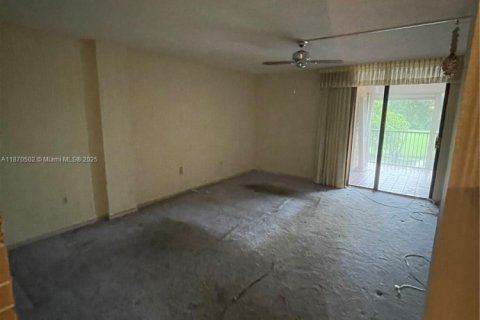 Copropriété à vendre à Hollywood, Floride: 2 chambres, 165.83 m2 № 2018477 - photo 16