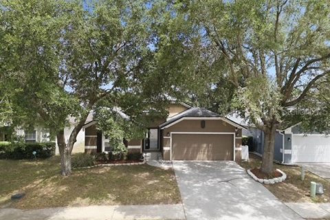 House in Orange City, Florida 4 bedrooms, 166.02 sq.m. № 2216870 - photo 3