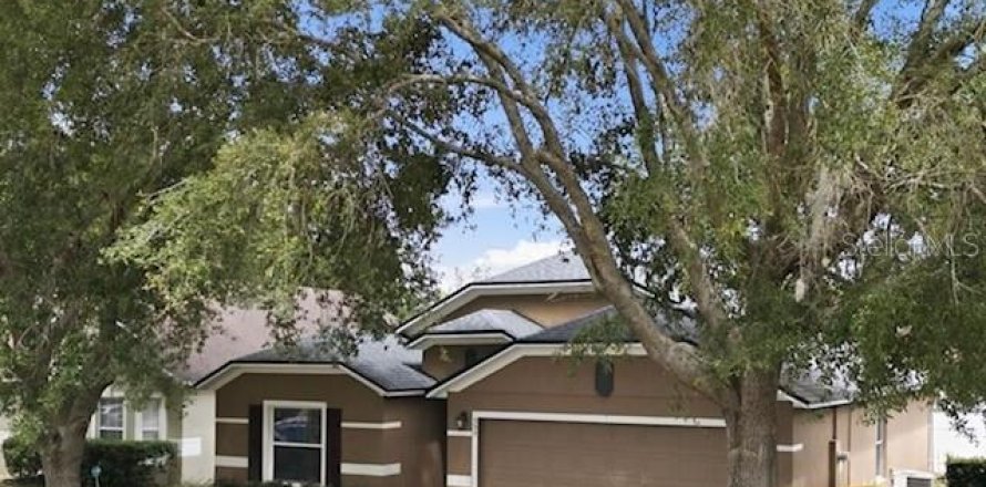 House in Orange City, Florida 4 bedrooms, 166.02 sq.m. № 2216870