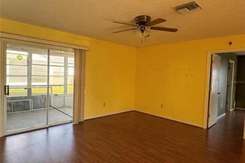 Casa en venta en The Villages, Florida, 3 dormitorios, 112.41 m2 № 1634826 - foto 9