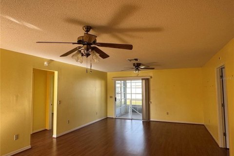 Casa en venta en The Villages, Florida, 3 dormitorios, 112.41 m2 № 1634826 - foto 10