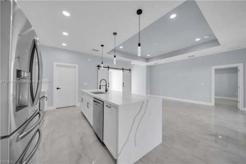 Купить виллу или дом в Лихай-Эйкерс, Флорида 3 спальни, 151.34м2, № 2018410 - фото 11