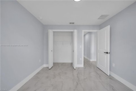 Купить виллу или дом в Лихай-Эйкерс, Флорида 3 спальни, 151.34м2, № 2018410 - фото 22