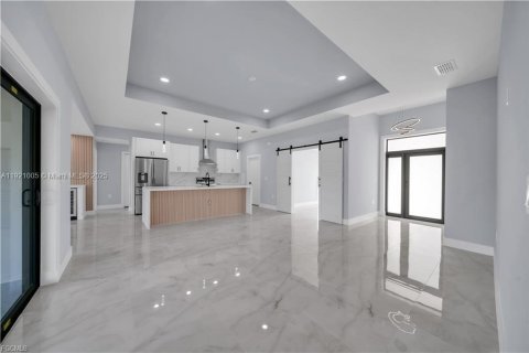 Купить виллу или дом в Лихай-Эйкерс, Флорида 3 спальни, 151.34м2, № 2018410 - фото 5