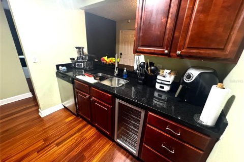 Condo in Orlando, Florida, 4 bedrooms  № 1906214 - photo 5